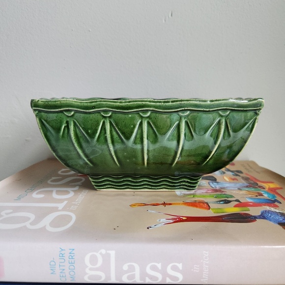 Vintage MCM Green McCoy Pottery Rectangular Planter Vase - Picture 1 of 8